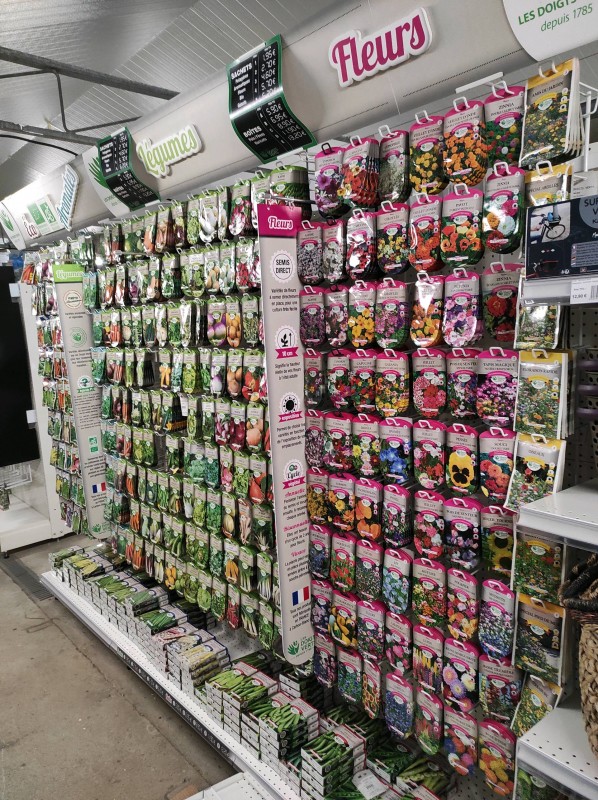 Vente de pommes de terre, oignons, échalotes, asperges...